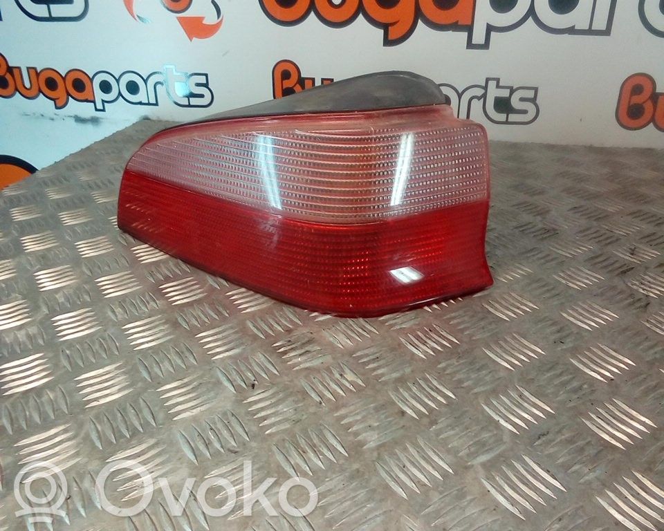 Peugeot 106 Rückleuchte Heckleuchte innen 