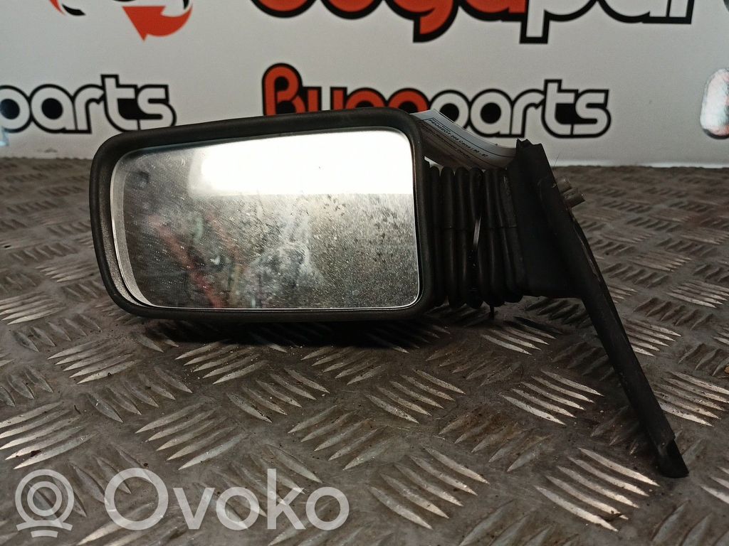 Peugeot 205 Elektryczne lusterko boczne drzwi przednich 