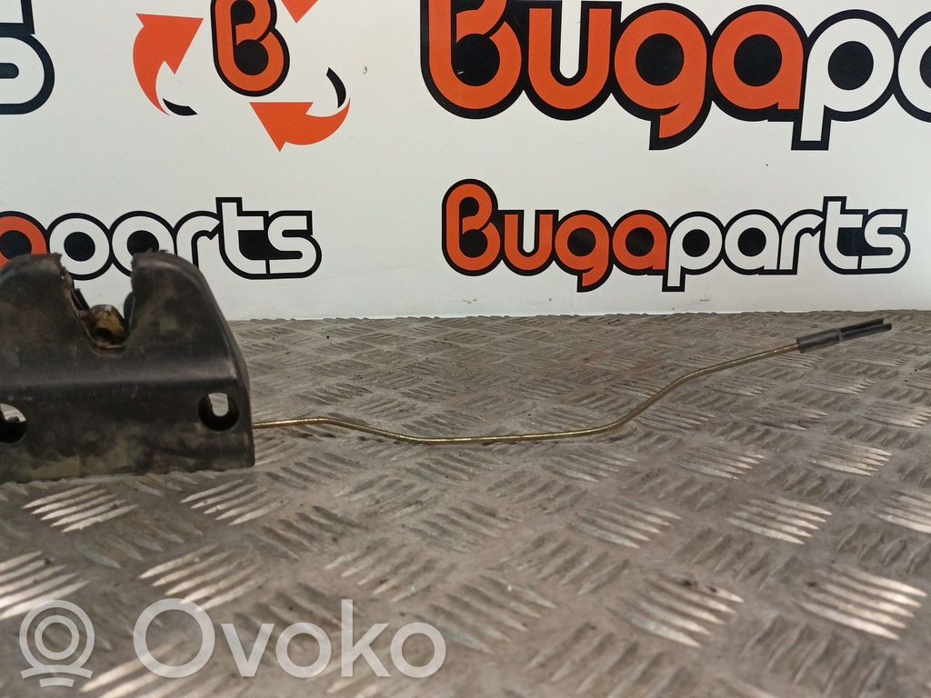 Spynelė galinio dangčio (išorėje)   FECHADURA,AUDI80,MALA