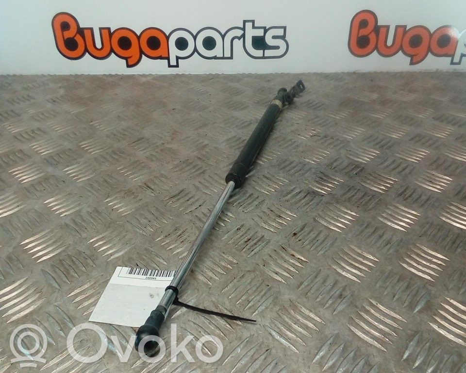 Mitsubishi Colt Tailgate/trunk strut/damper 