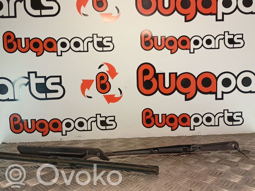 Opel Frontera B Front wiper blade arm 