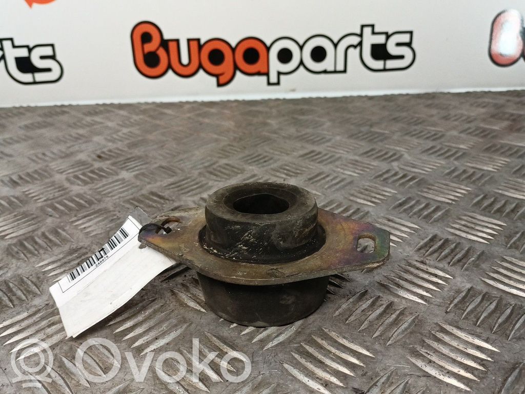 Engine mount bracket   APOIO,19D,ESQUERDO