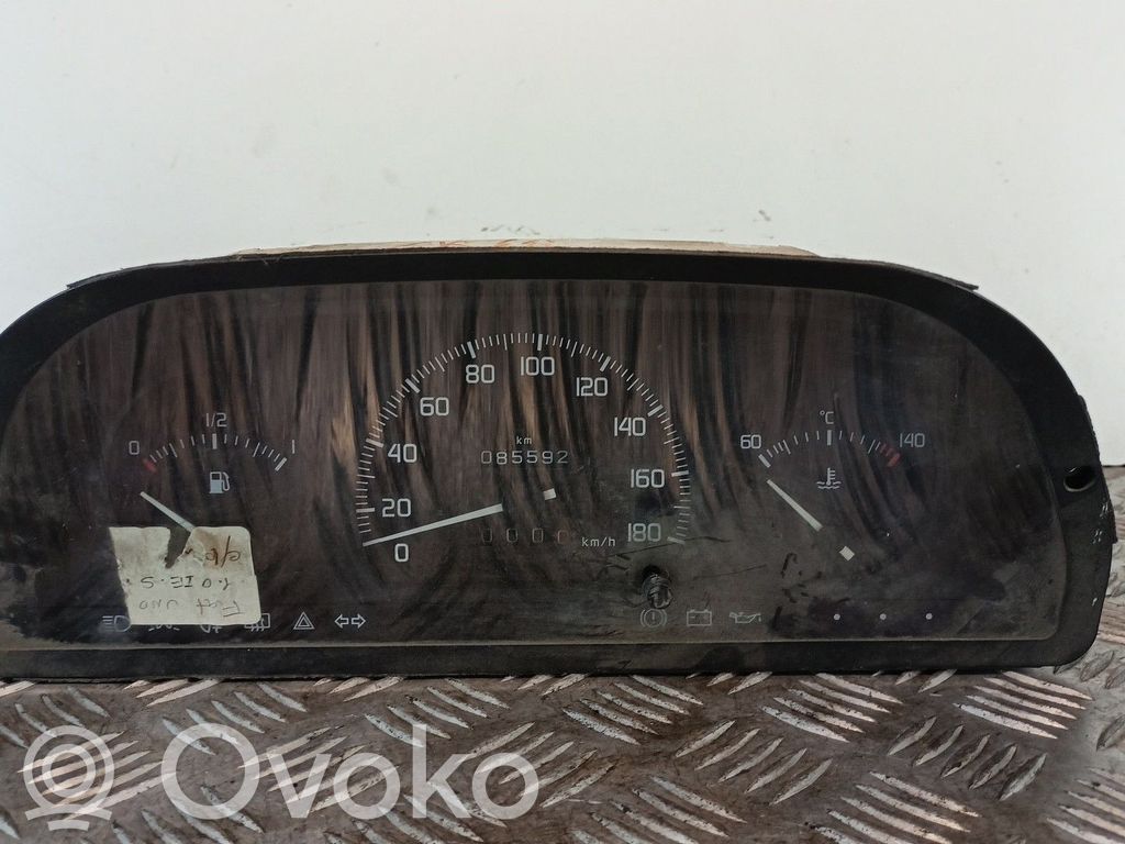 Fiat Uno Speedometer (instrument cluster) 