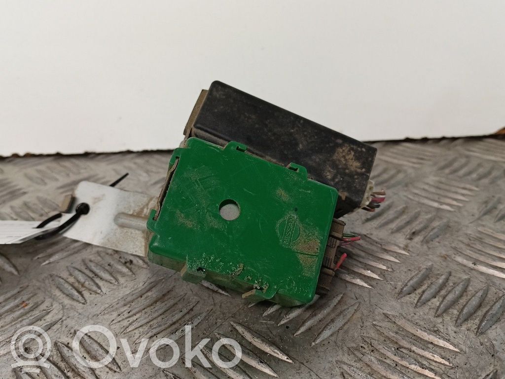 Nissan Almera Alarm control unit/module 