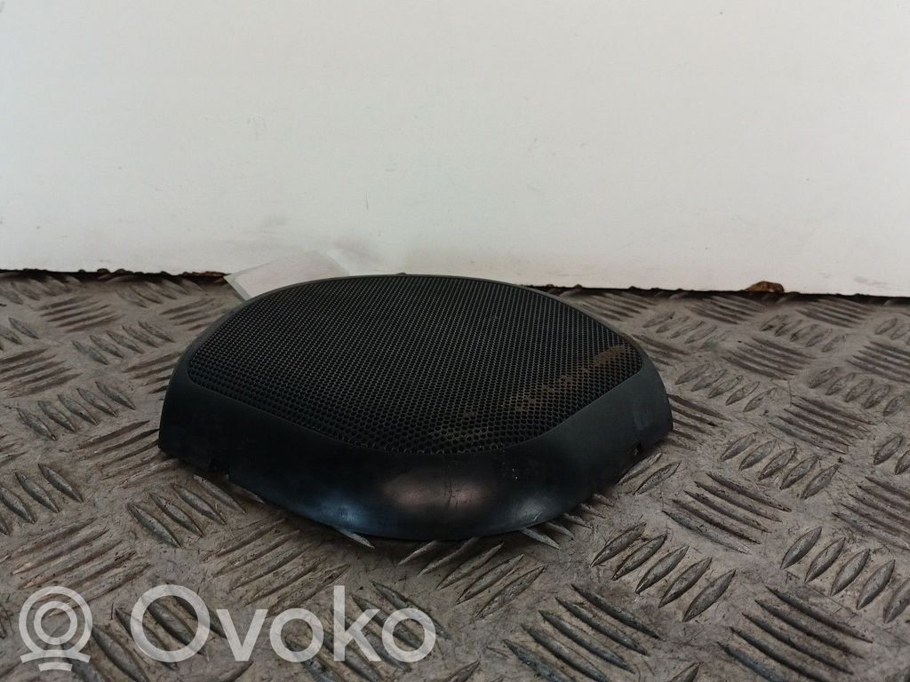 Citroen Xsara Sivukaiuttimen suoja 