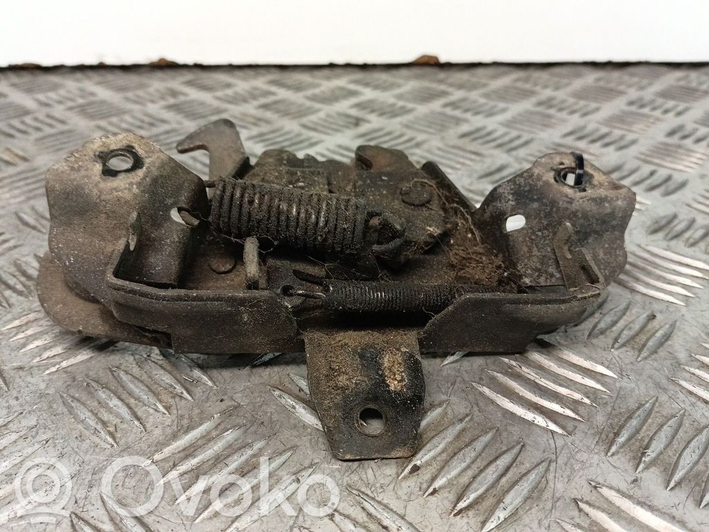 Mitsubishi Mirage V CJO Engine bonnet/hood lock/latch loop/hook 