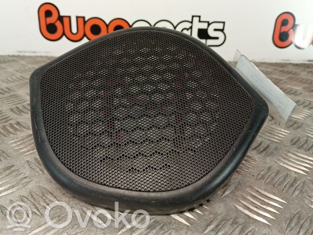 Sivukaiuttimen suoja   9623422277