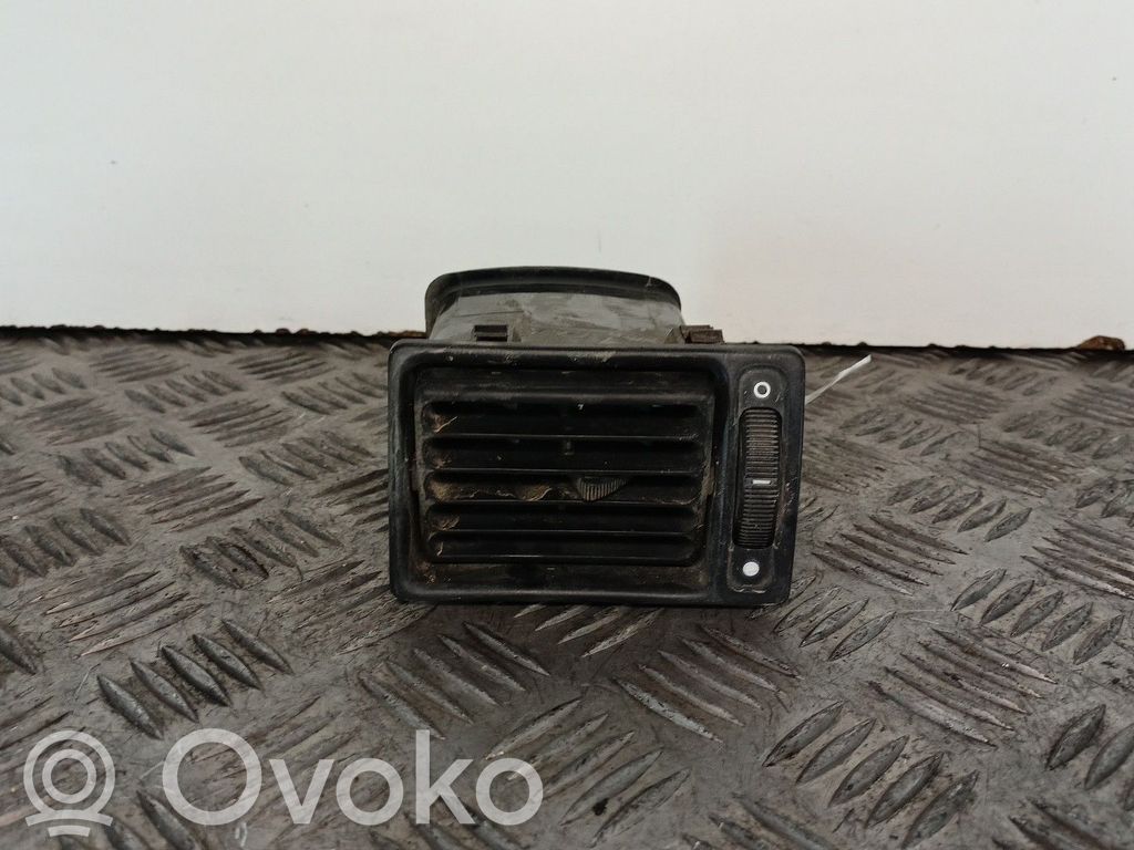 Grille d'aération centrale   89FG80I8808AA,DIREITO