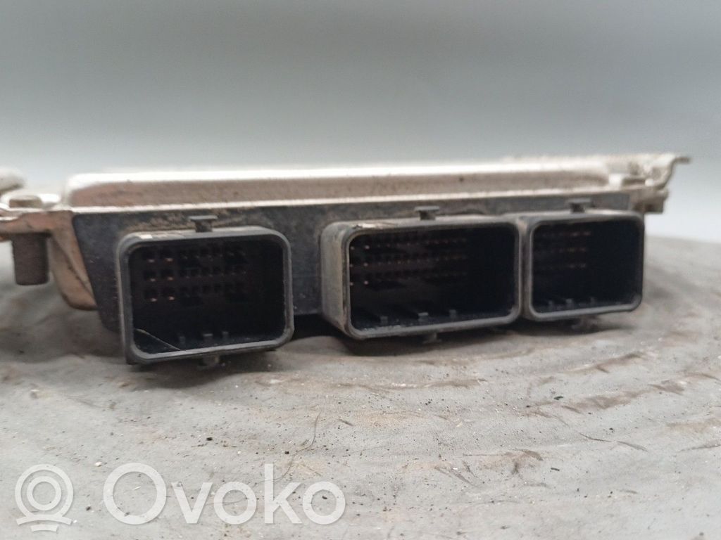 Moottorin ohjainlaite/moduuli   0261206246,9637838780,M74415