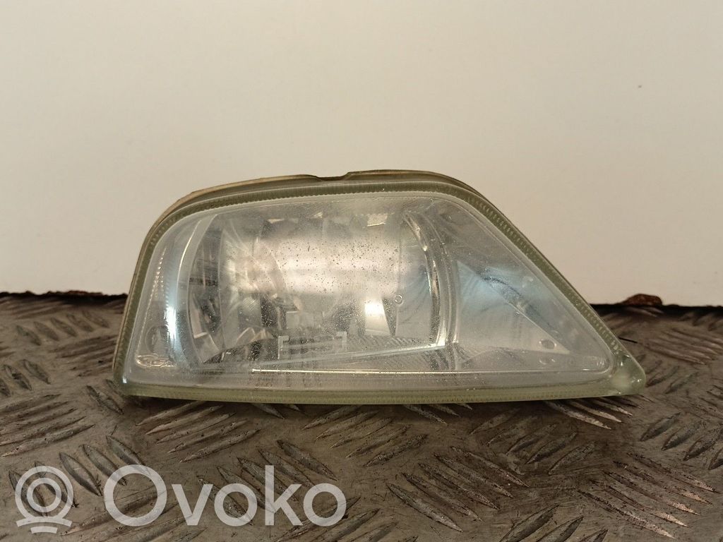 Miglas lukturis priekšā   19038