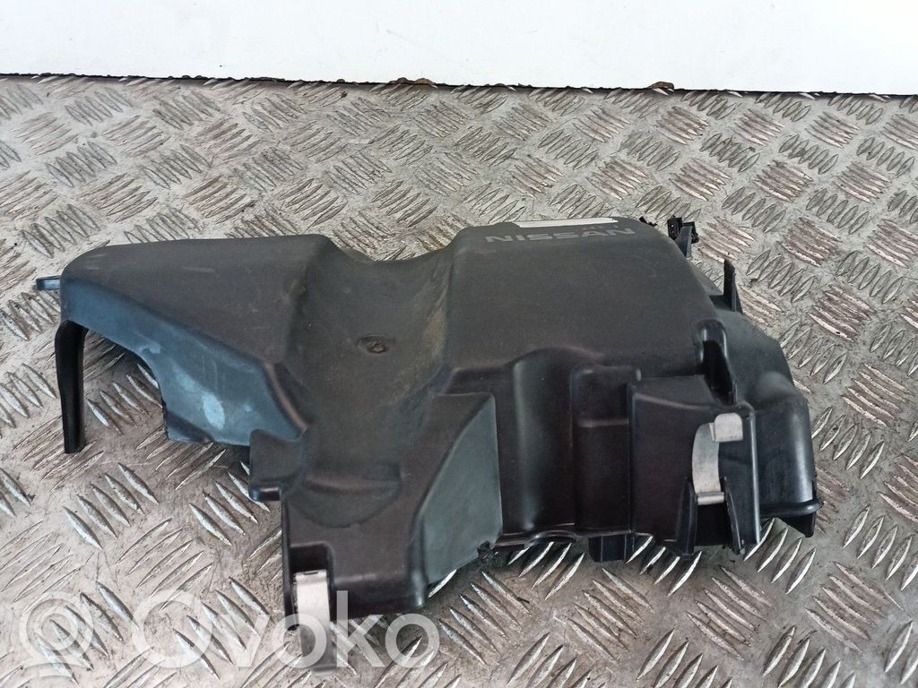 Nissan Qashqai+2 Capac protecție motor 