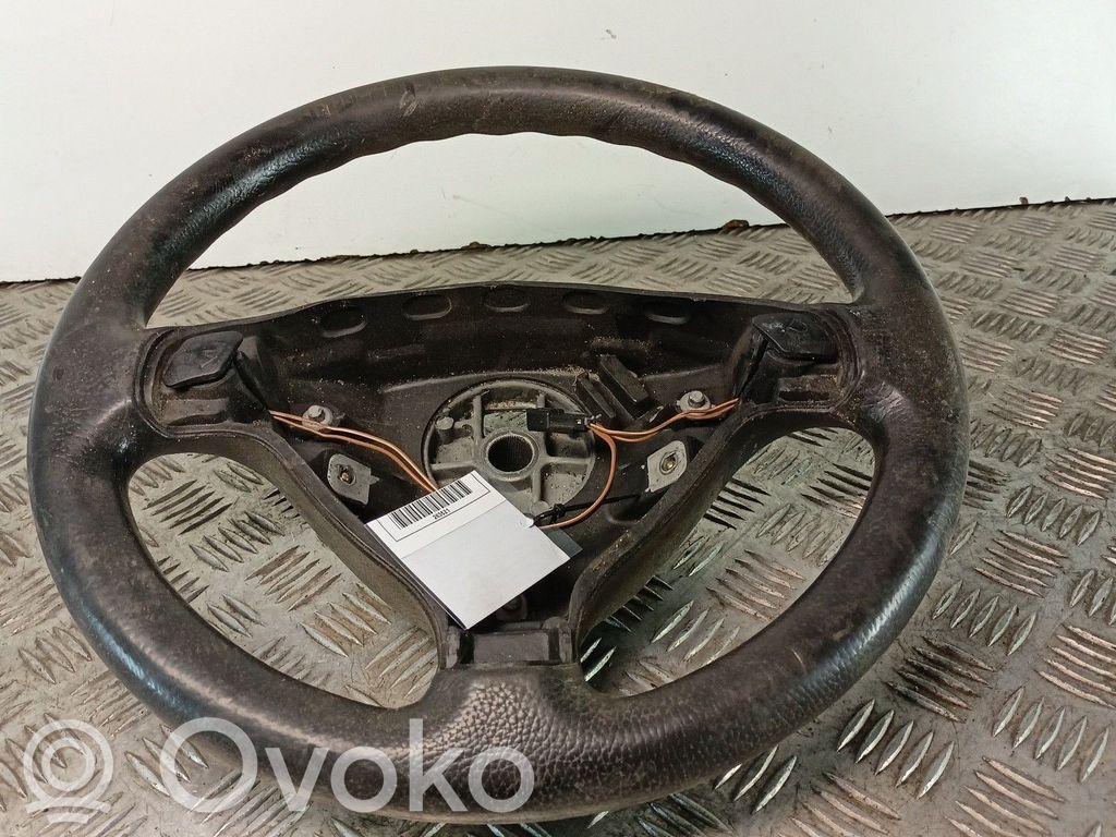 Ohjauspyörä   90437296