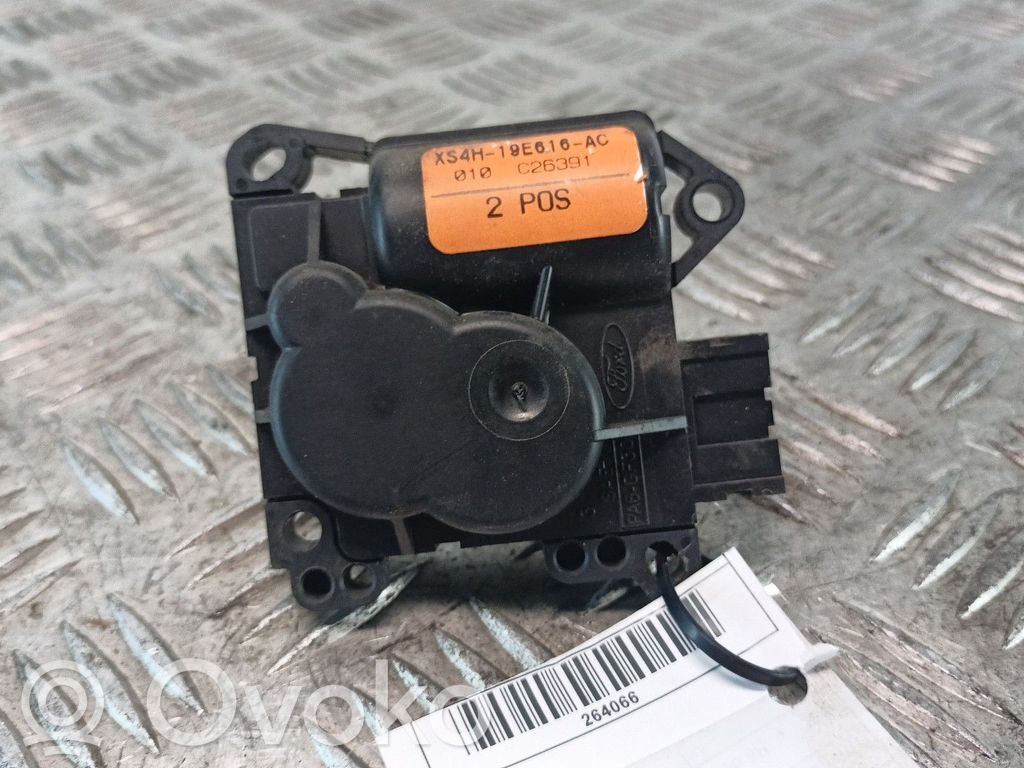 Motor/activador trampilla de calefacción   XS4H19E616AC