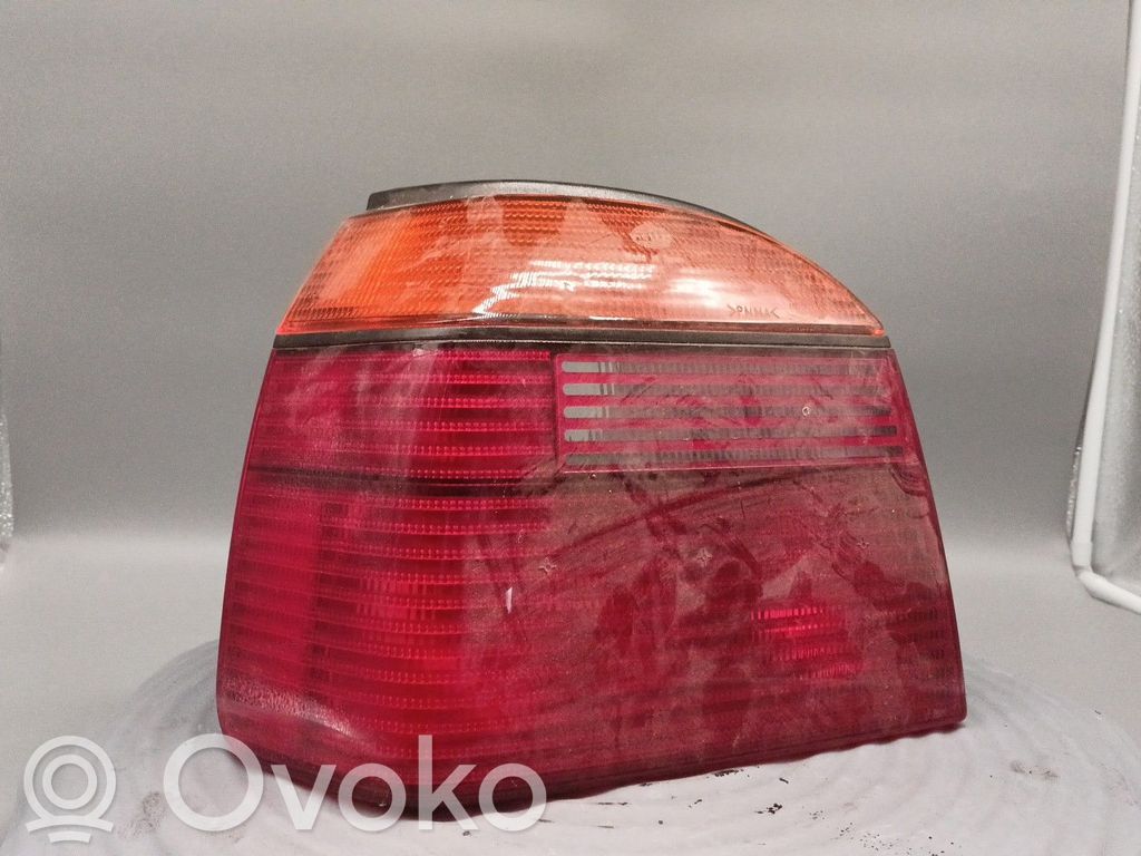 Volkswagen Golf III Lampă spate în capacul portbagajului 
