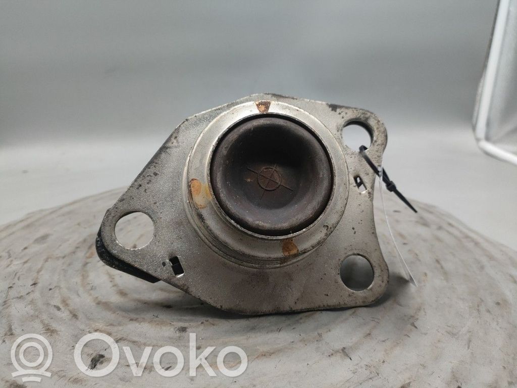Renault Clio II Engine mount bracket 