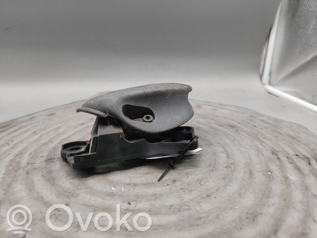 Front door interior handle   A739