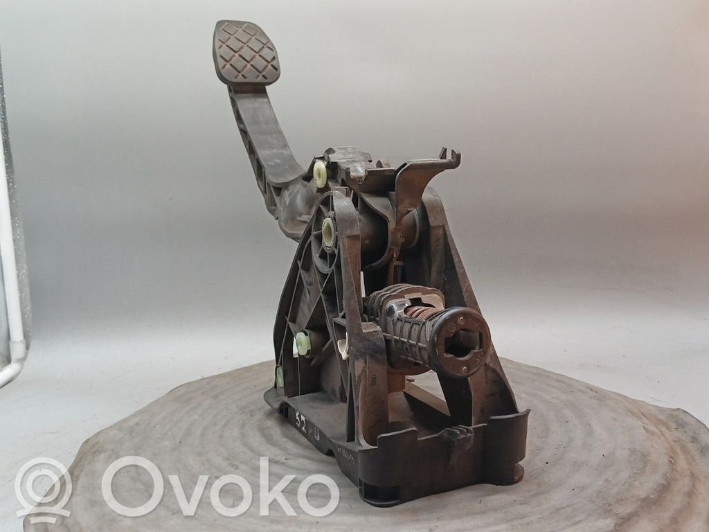 Clutch pedal   5Q1721059CM,5Q0721796