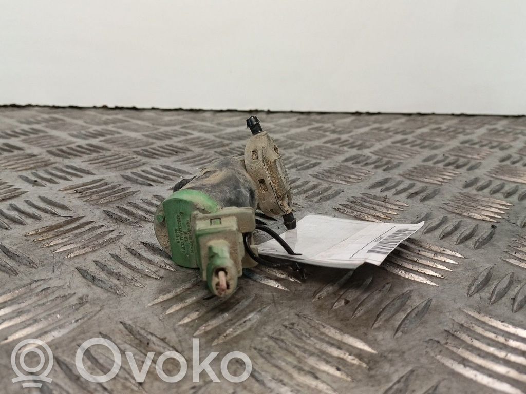 Peugeot 306 Windscreen/windshield washer pump 