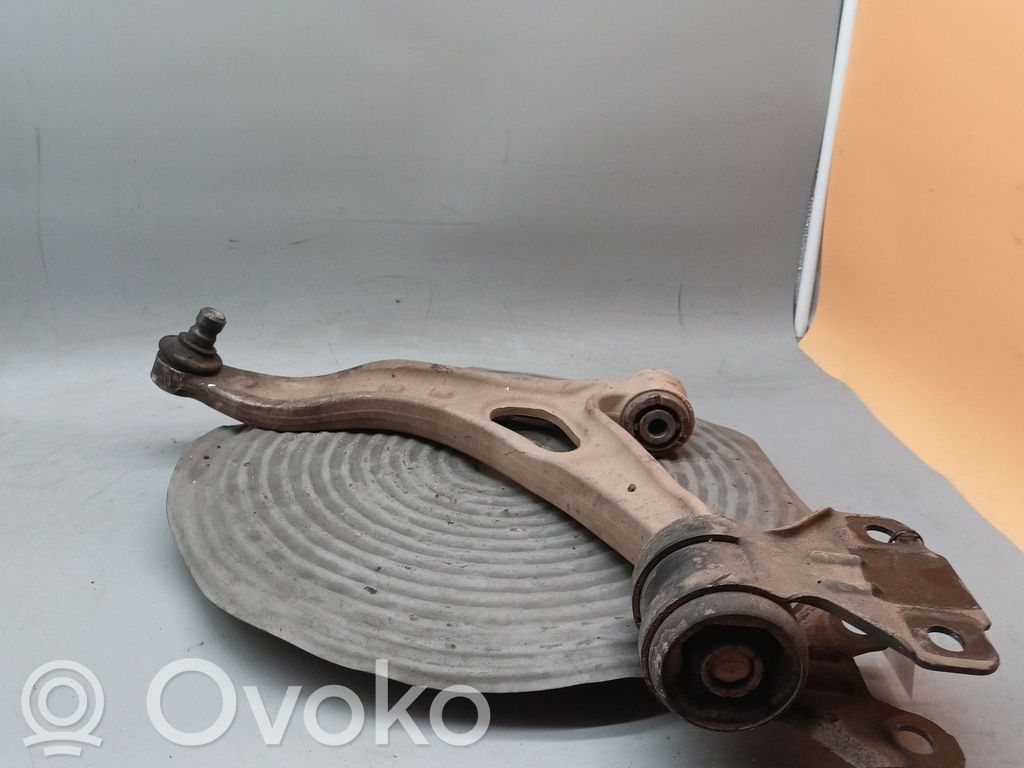 Ford Focus Priekinė svirtis 