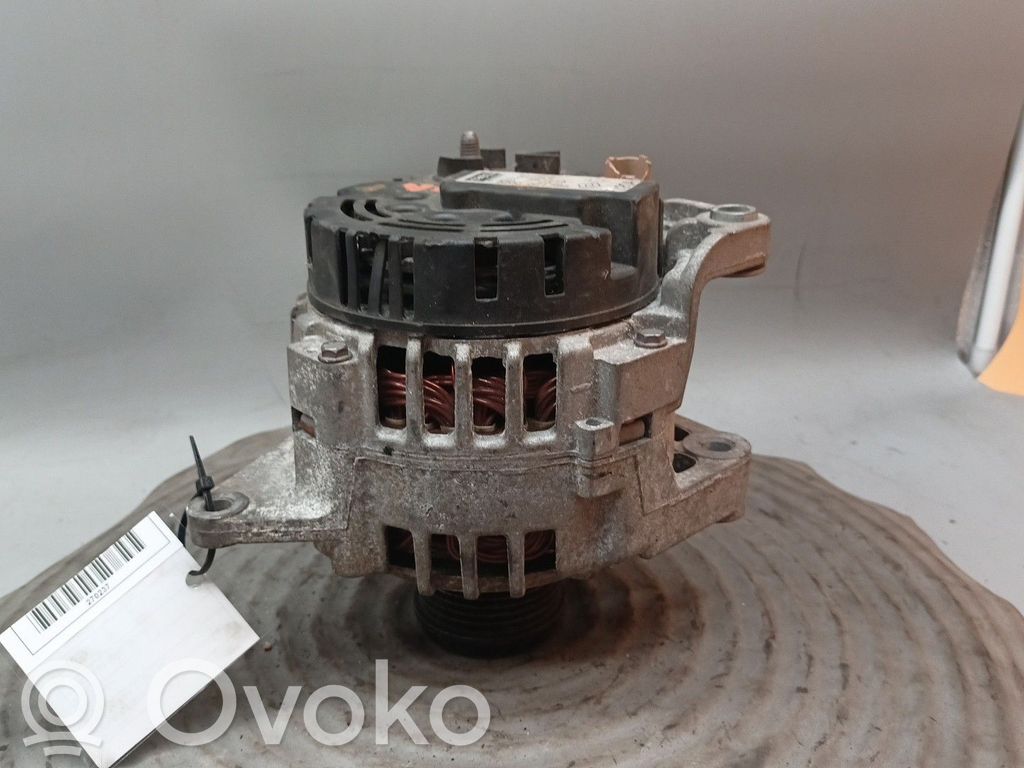 Generator/alternator   8200054588,SG10B019,VALEO
