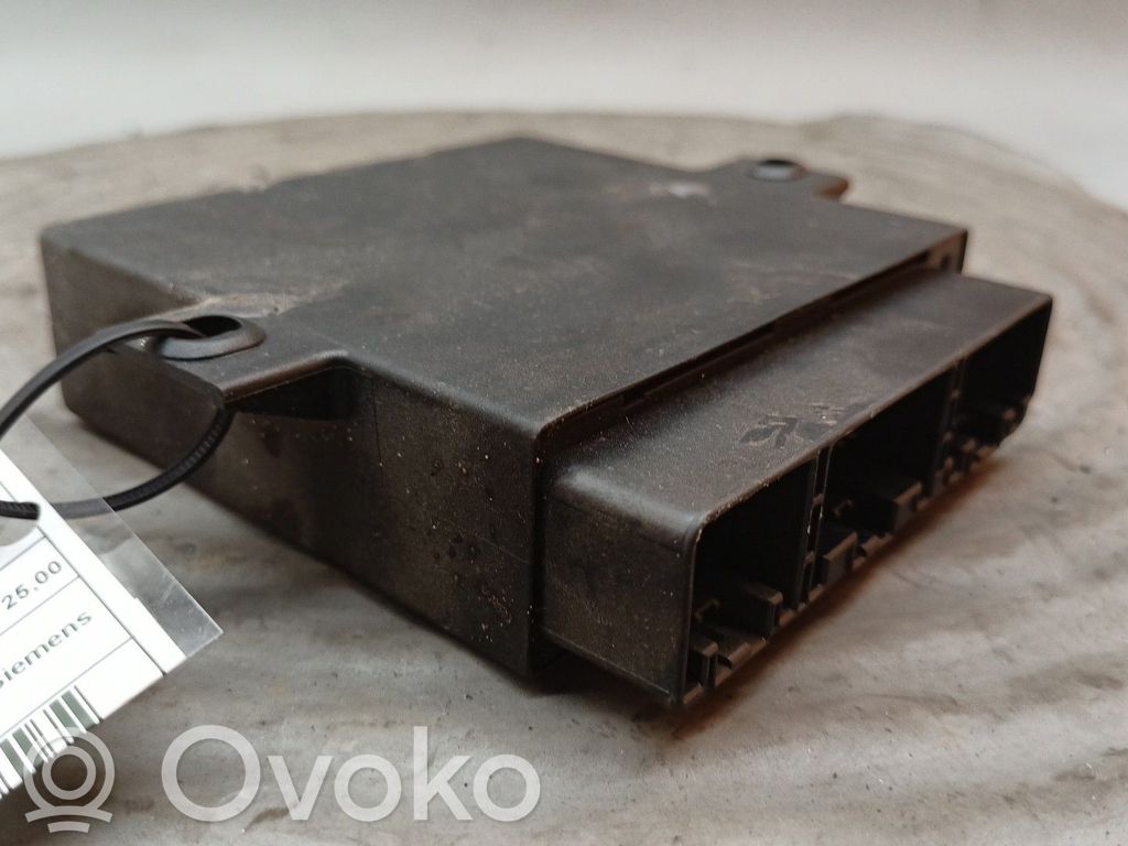 Centrinio užrakto valdymo blokas   98AG15K600DD,5WK47230D,SIEMENS