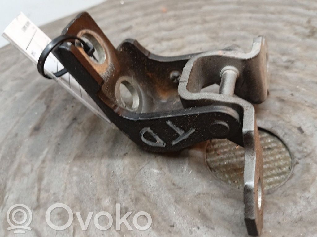 Renault Megane III Loading door upper hinge 