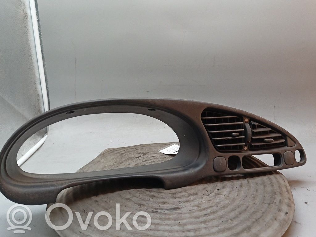 Ford Fiesta Moldura del panel 