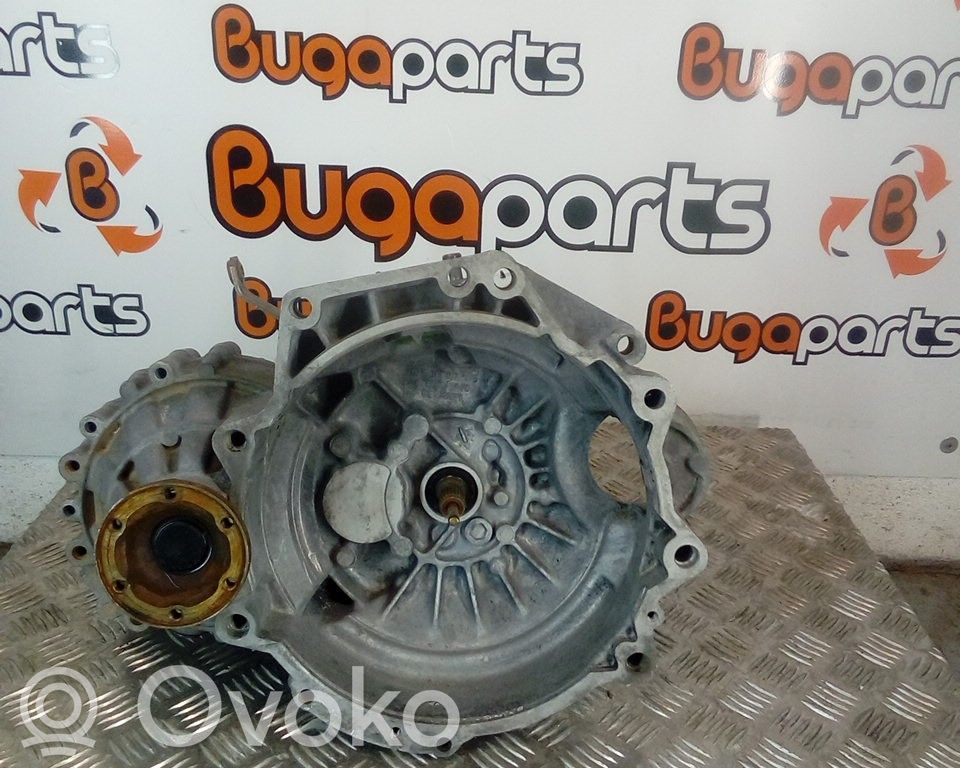 Volkswagen Golf III Caja de cambios manual de 5 velocidades 