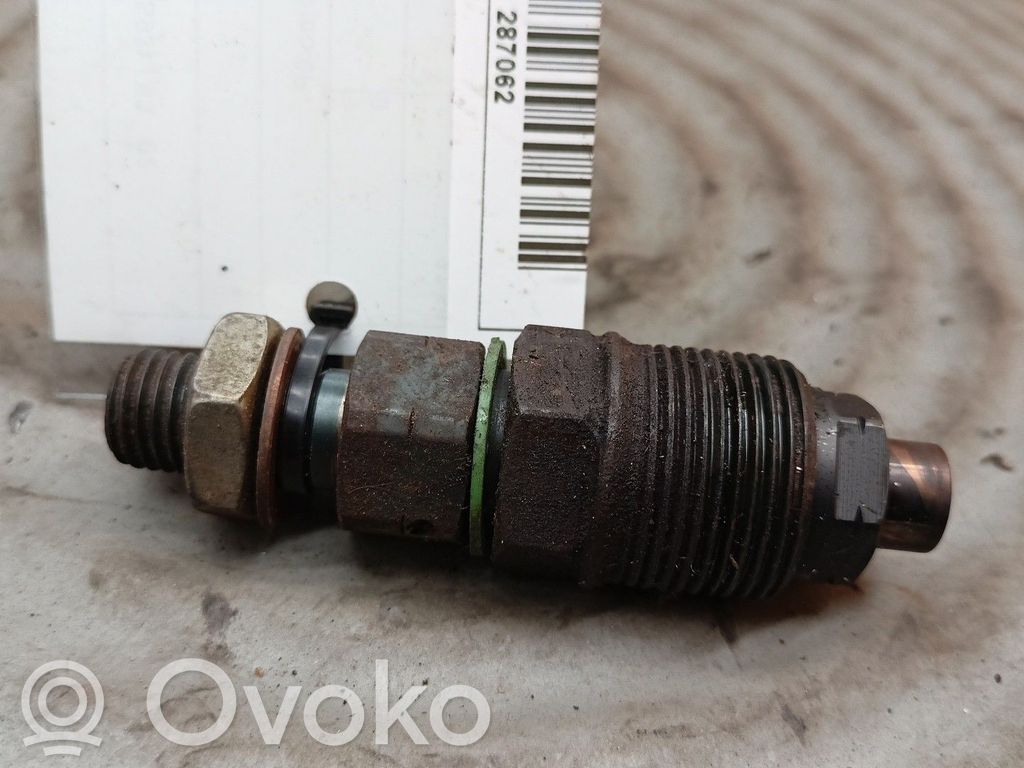 Opel Corsa B Fuel injector 