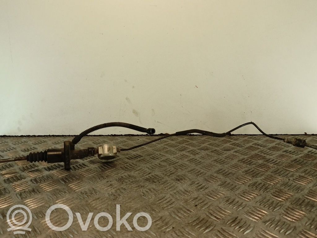 Opel Astra G Clutch master cylinder 