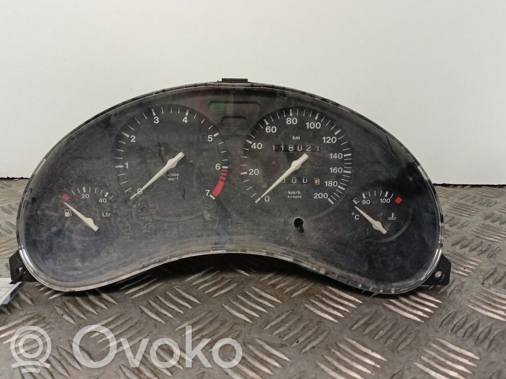 Opel Corsa B Vitezometru (grup de instrumente) 