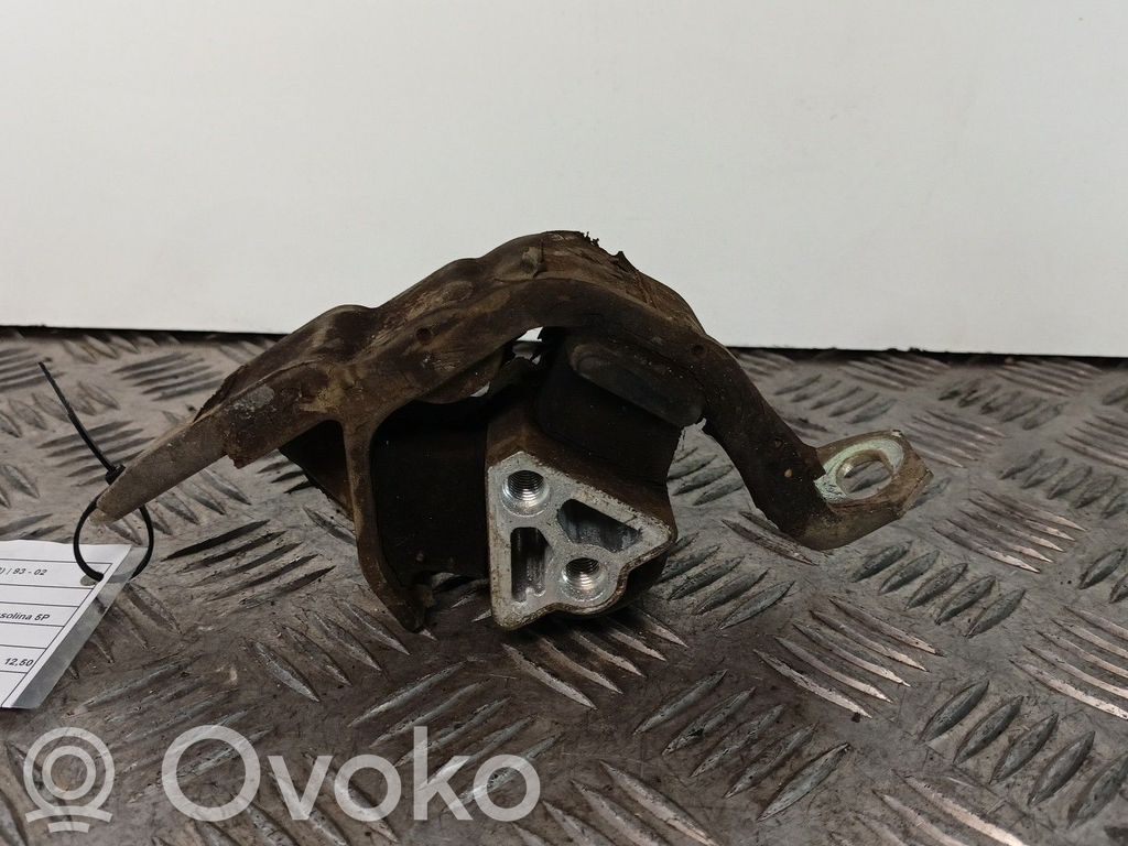 Opel Corsa B Soporte de montaje del motor 