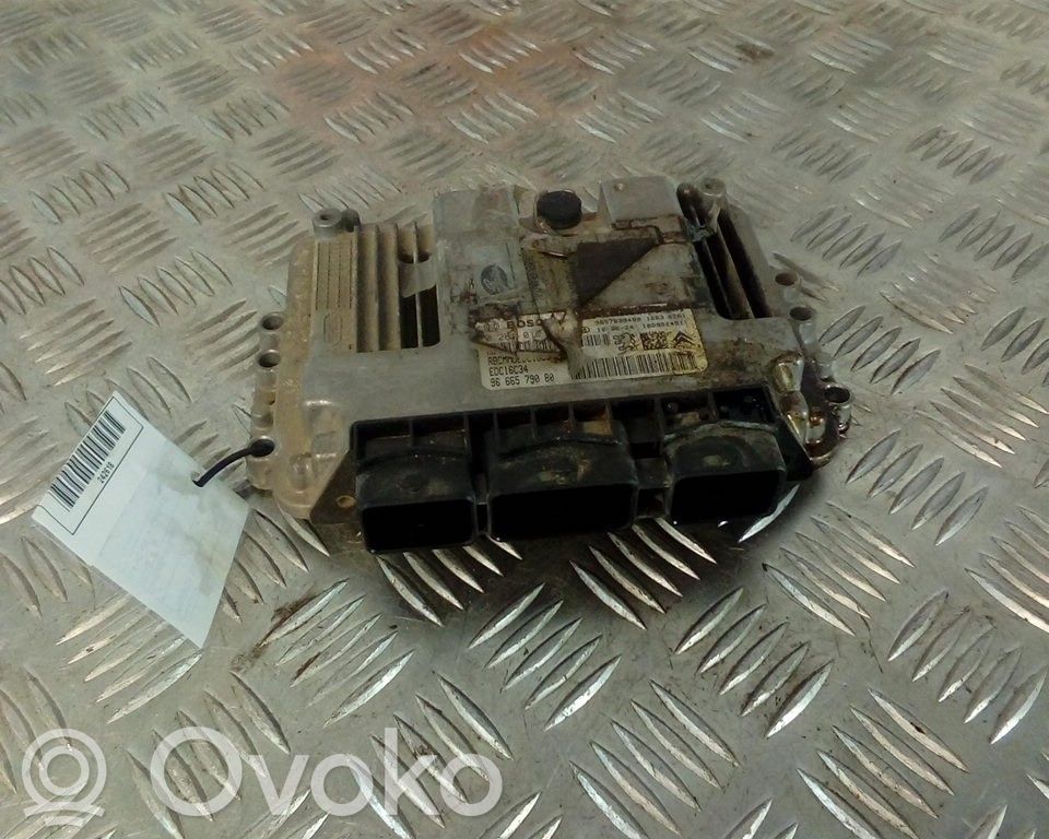Unidad de control/módulo del motor   0281012526,BOSCH,EDC16C34