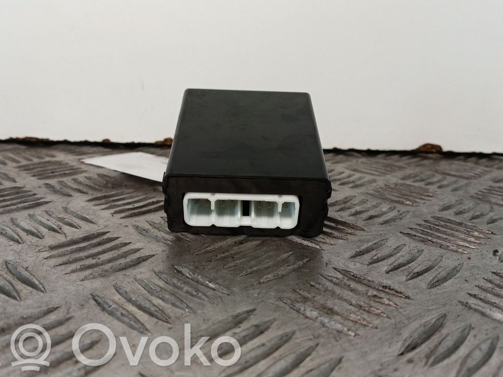 Pystyantennivahvistin   8865002390,DENSO,MB2772000631