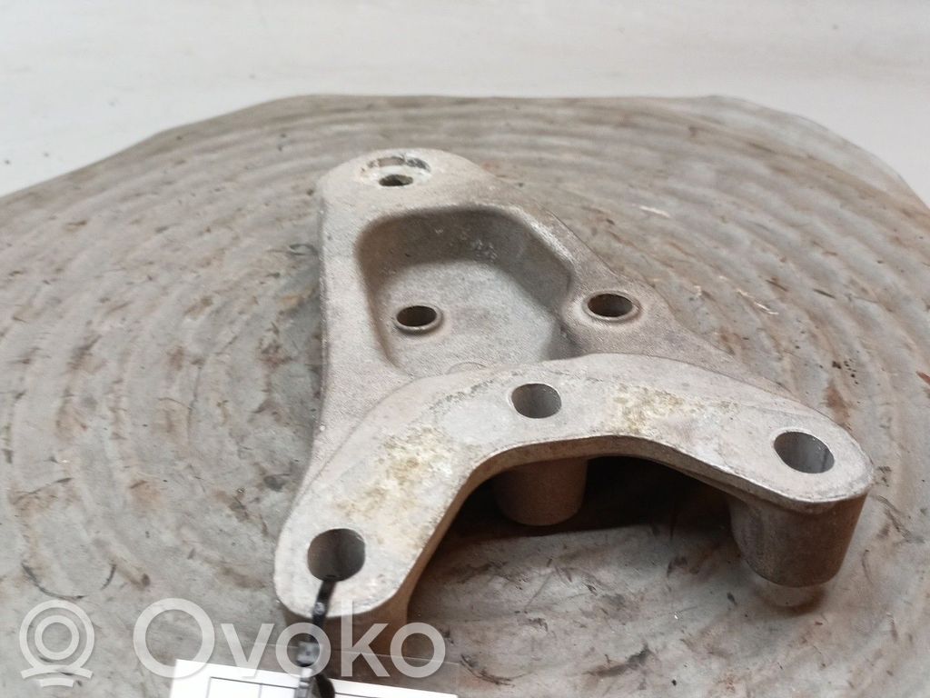 Engine mount bracket   6Q0199185M