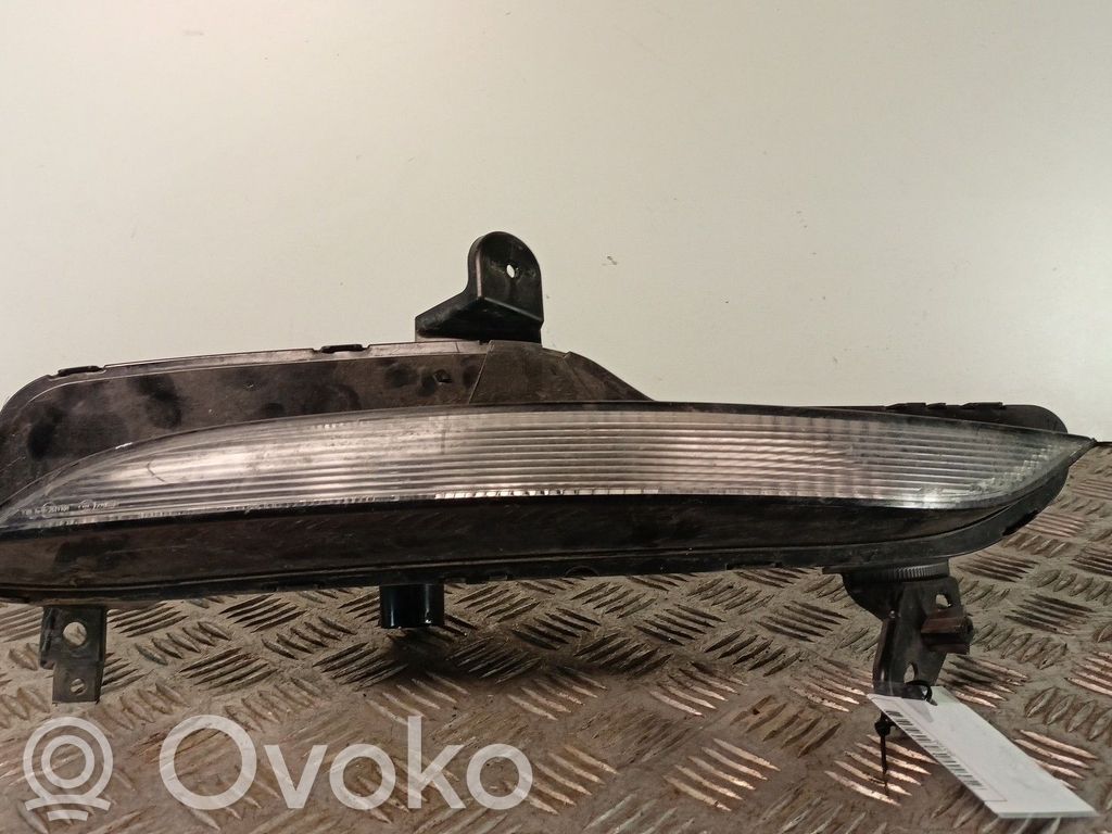 Scheinwerfer   261306376R,2BA01234902,2BA012349HELLA