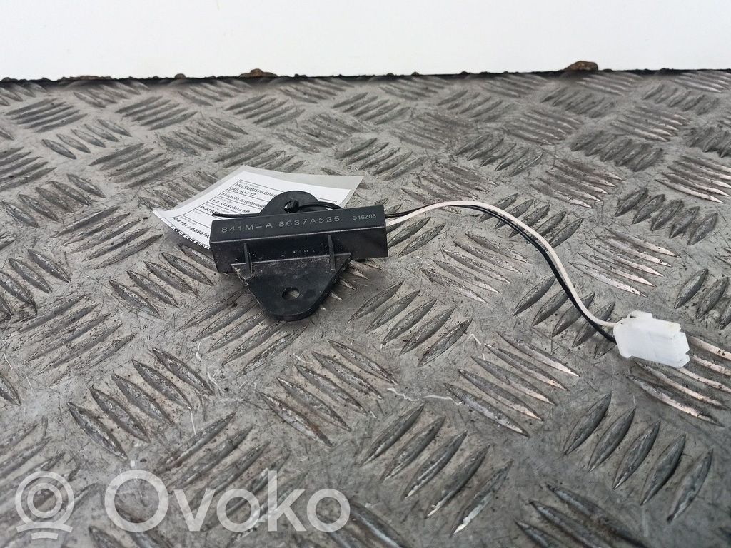 Antenas pastiprinātājs   841M,A8637A525