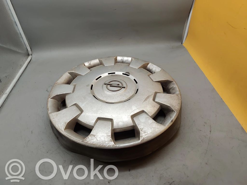 Opel Astra G Alkuperäinen pölykapseli 