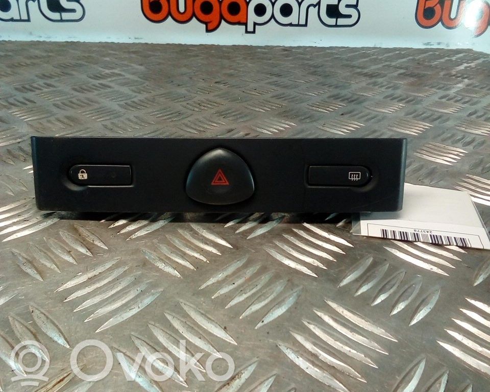 Renault Clio II Schalter Warnblinkanlage 