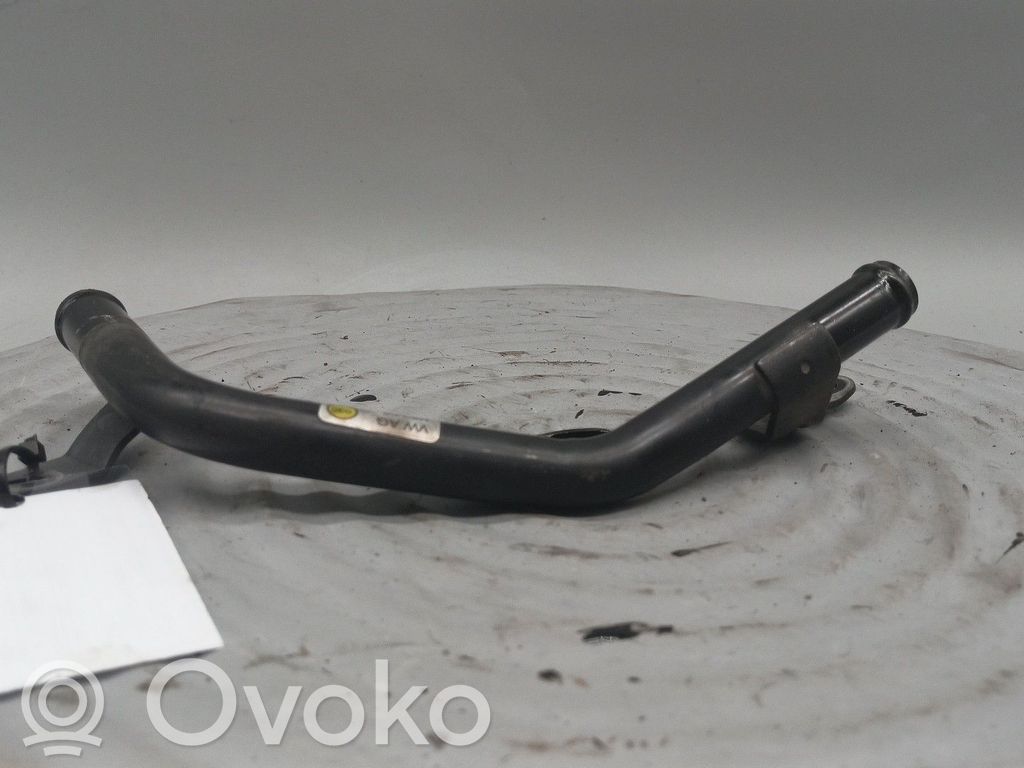 Coolant pipe/hose   04B121065A