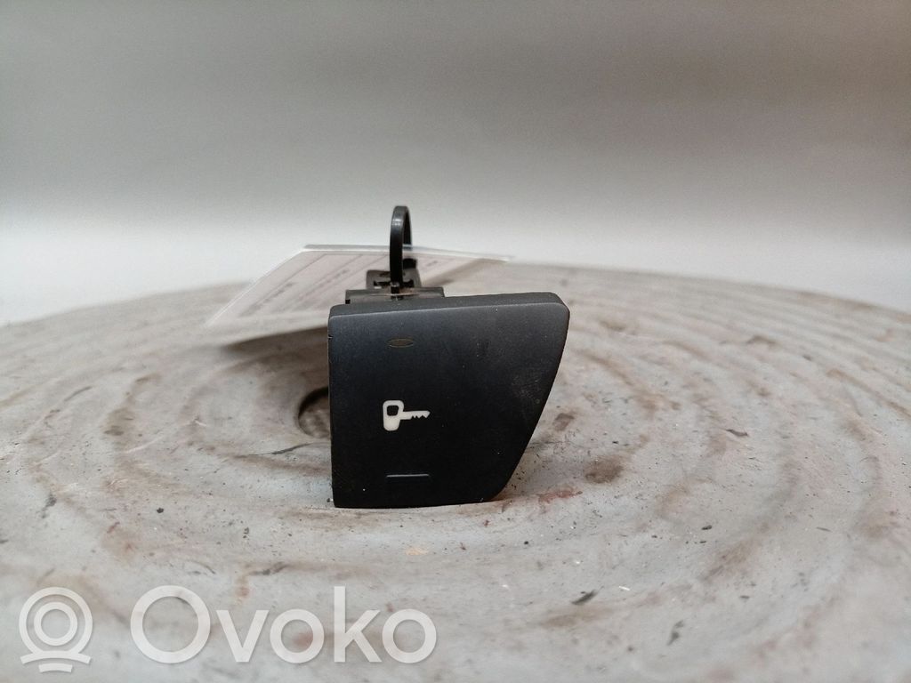 Peugeot 307 Central locking switch button 