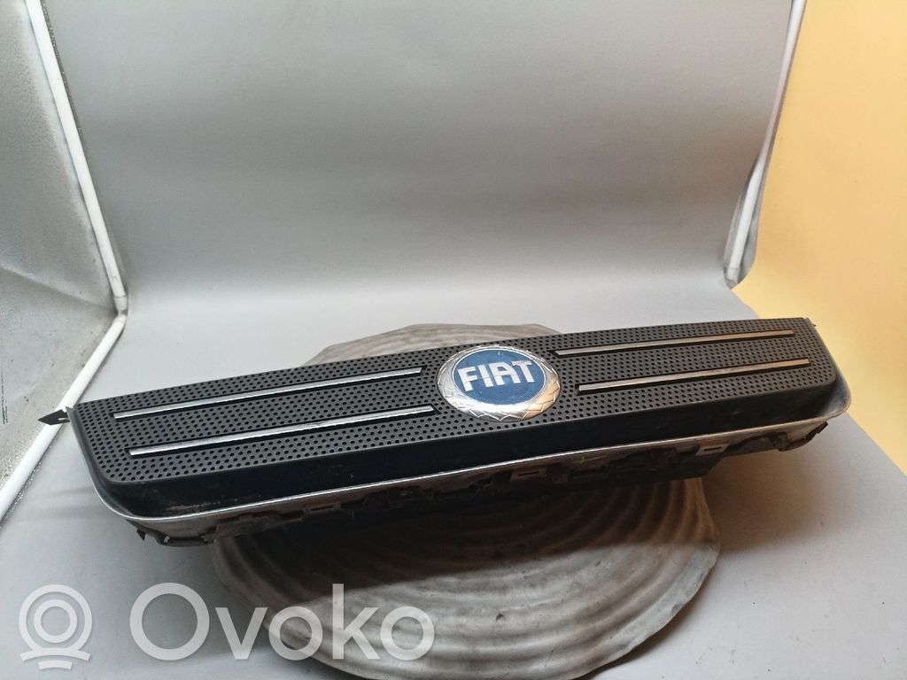 Grille de calandre avant   735357980