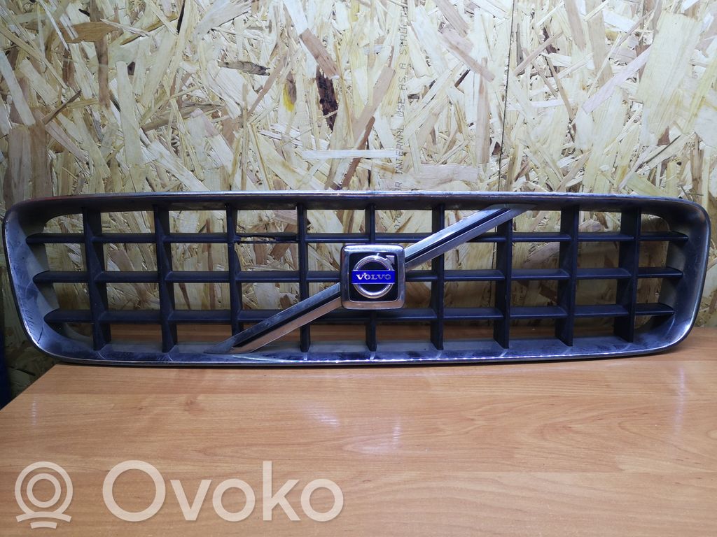 Front grill   8620641