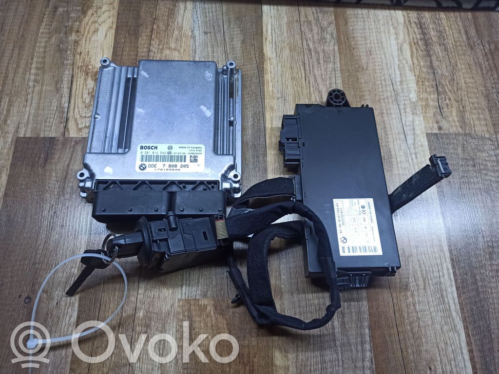 BMW 5 E60 E61 Kit centralina motore ECU e serratura 