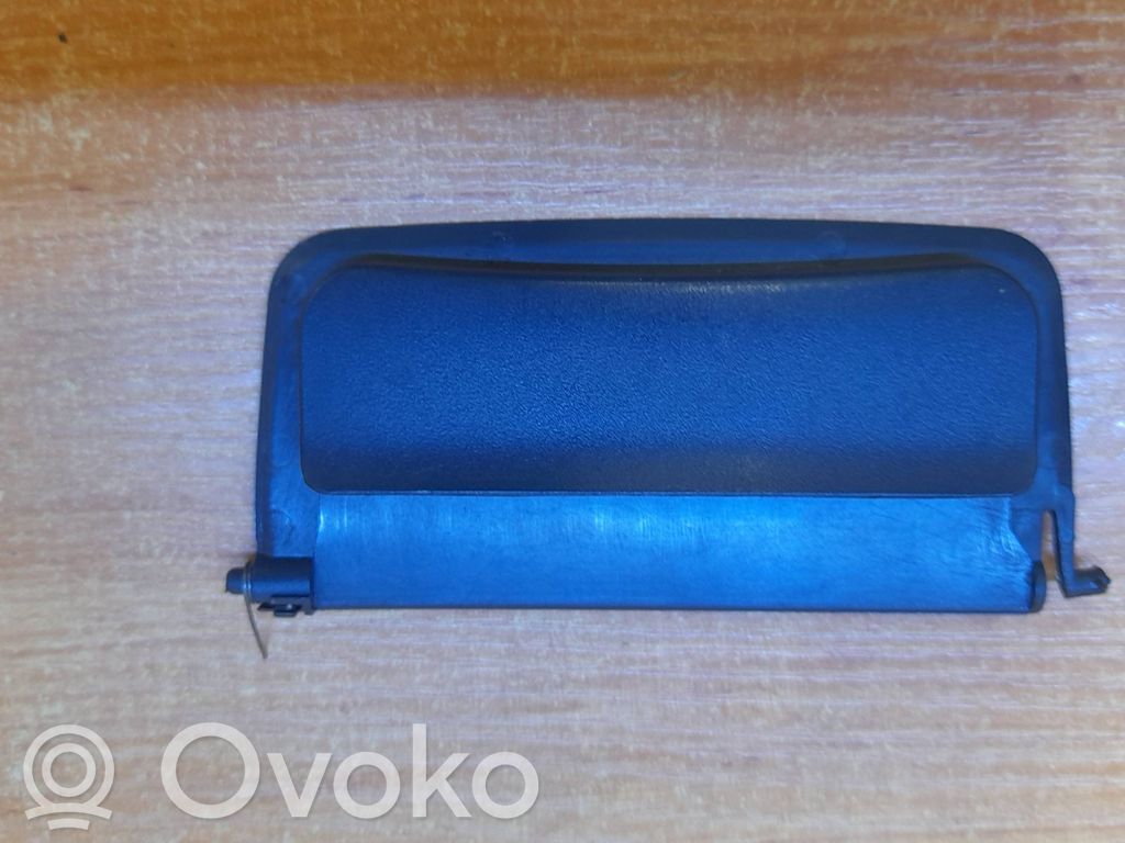 Volvo V70 Kita salono detalė 