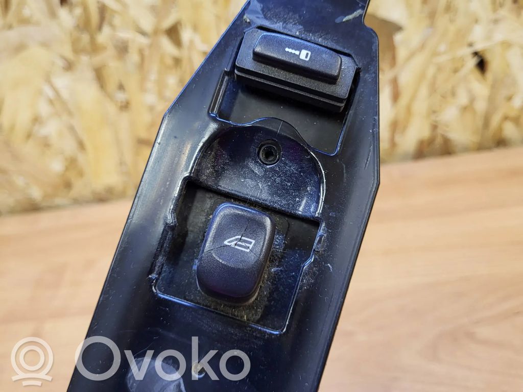 Volvo XC90 Electric window control switch 