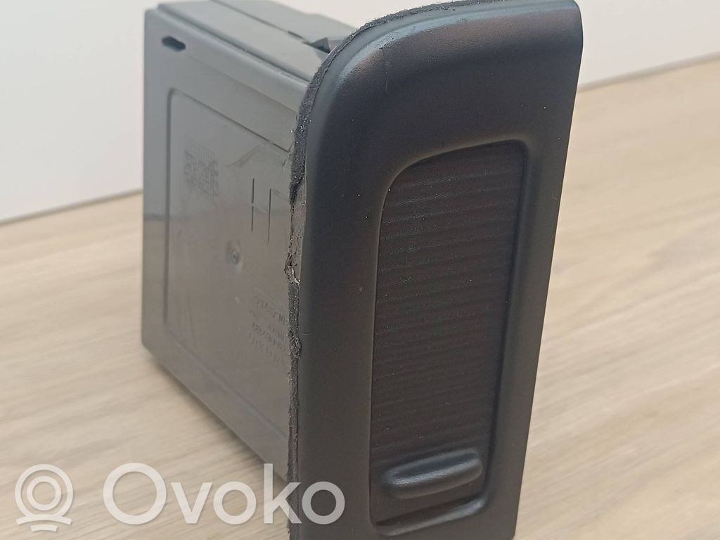 Volvo S80 Daiktadėžė 