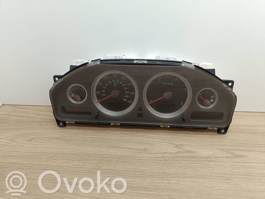 Volvo XC90 Licznik / Prędkościomierz 