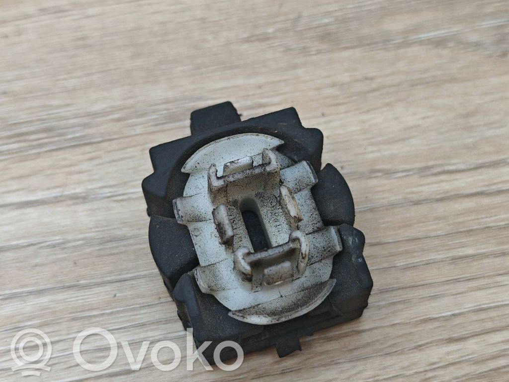 Radiator mount bracket   7553480,78514710,11094A