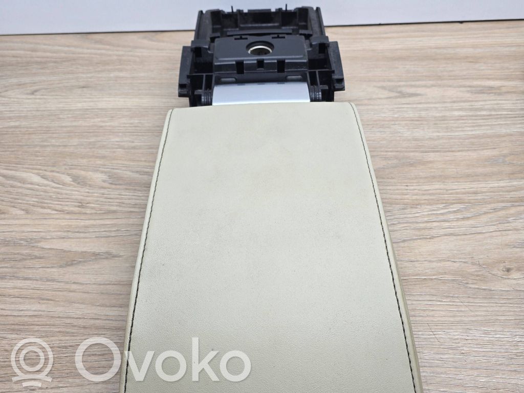 Armrest   39870954